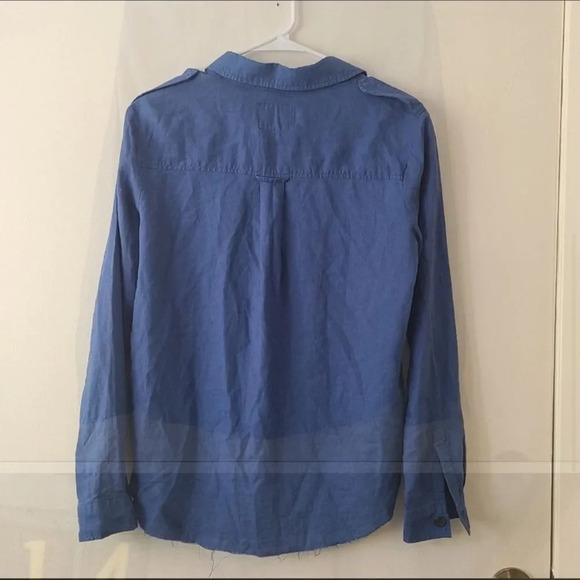 Rails Women's Blue Banks Raw Edge Indigo with Military Patch Button Down Shirt S - Picture 7 of 10